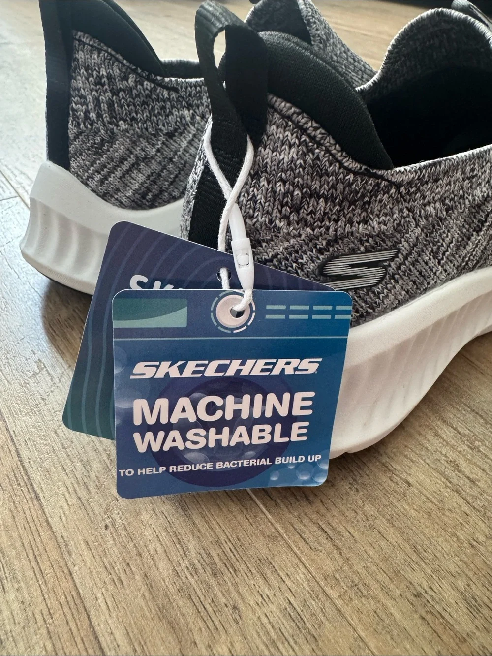 Skechers lightweight knit